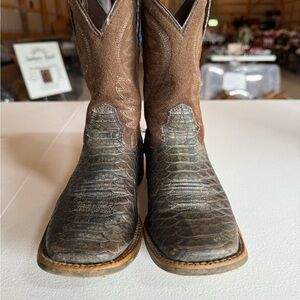 Ariat Gunslinger Cowboy boots
